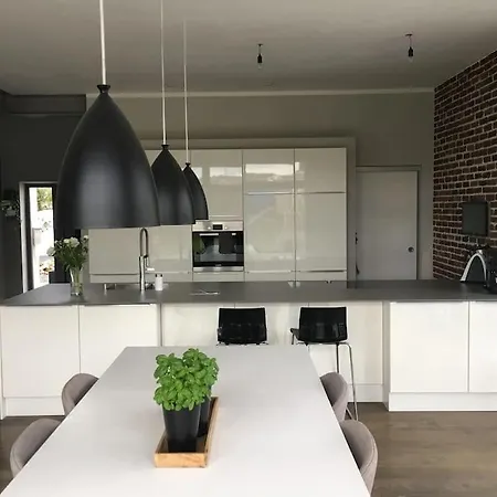 Klein House With Terrace Lux *