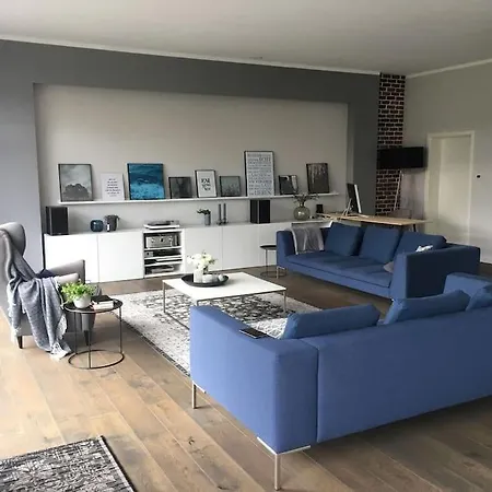 Klein House With Terrace Lux Holiday home